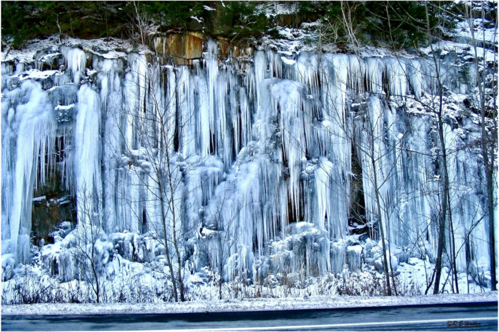 Main image Ice Wall