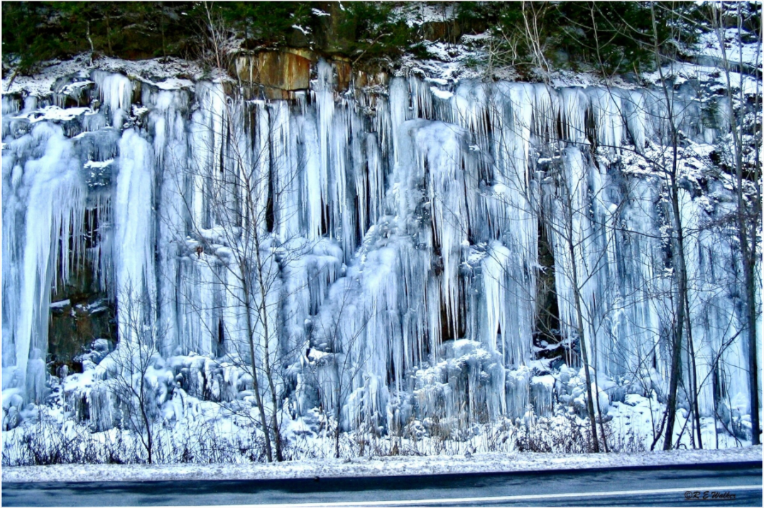 Main image Ice Wall