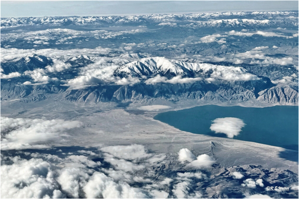 Main image Site from plane, mountain and lake