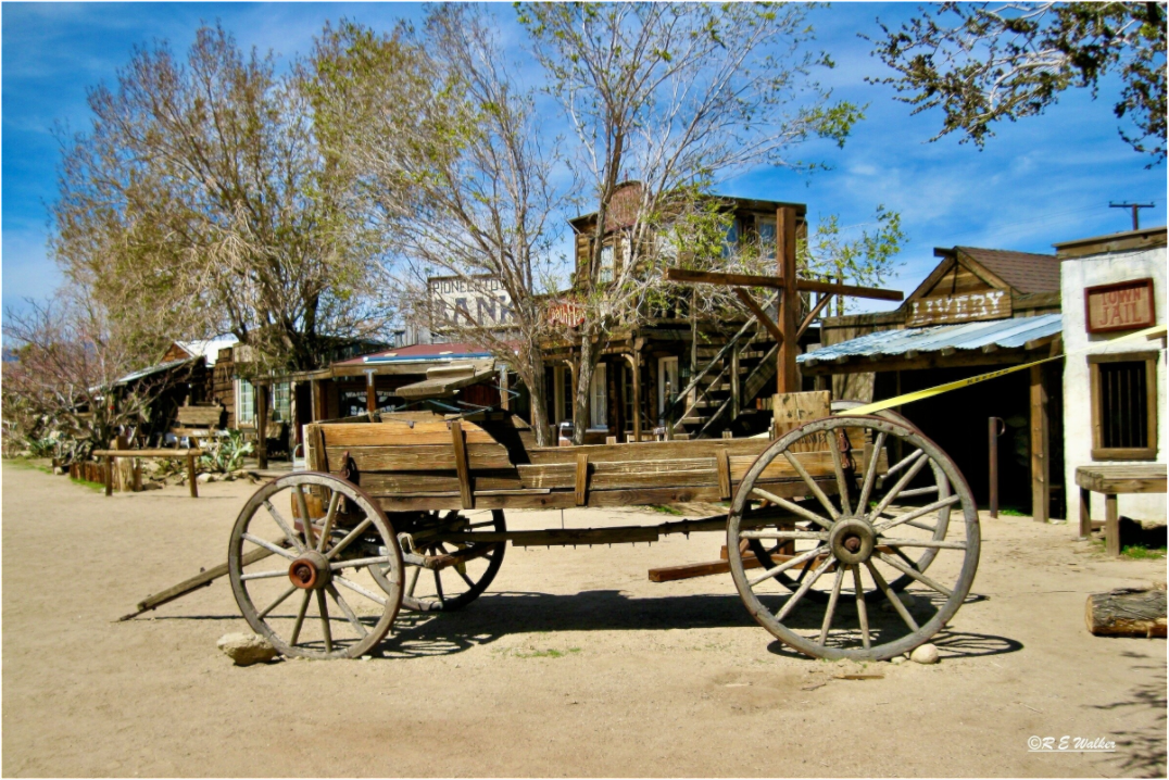 Main image Old Wagon in Pioneer Town, CA